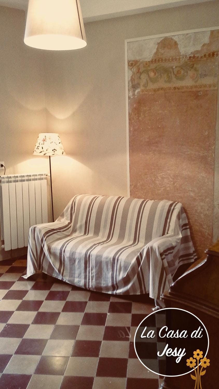 La Casa Di Jesy House in Lucca