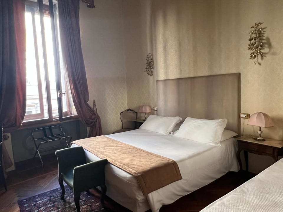 Affreschi Su Roma Luxury B&B Bed and Breakfast in Rome