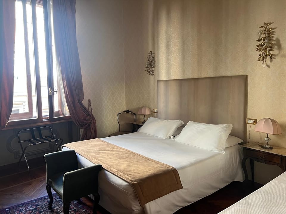 Affreschi Su Roma Luxury B&B Bed and Breakfast in Rome