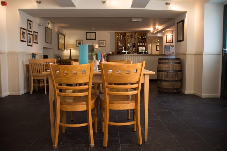 Lounge or bar, On site, Pets, Drinks
