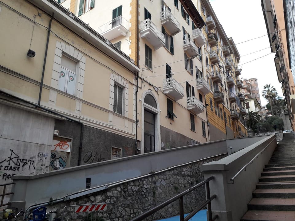 Property building, Street view