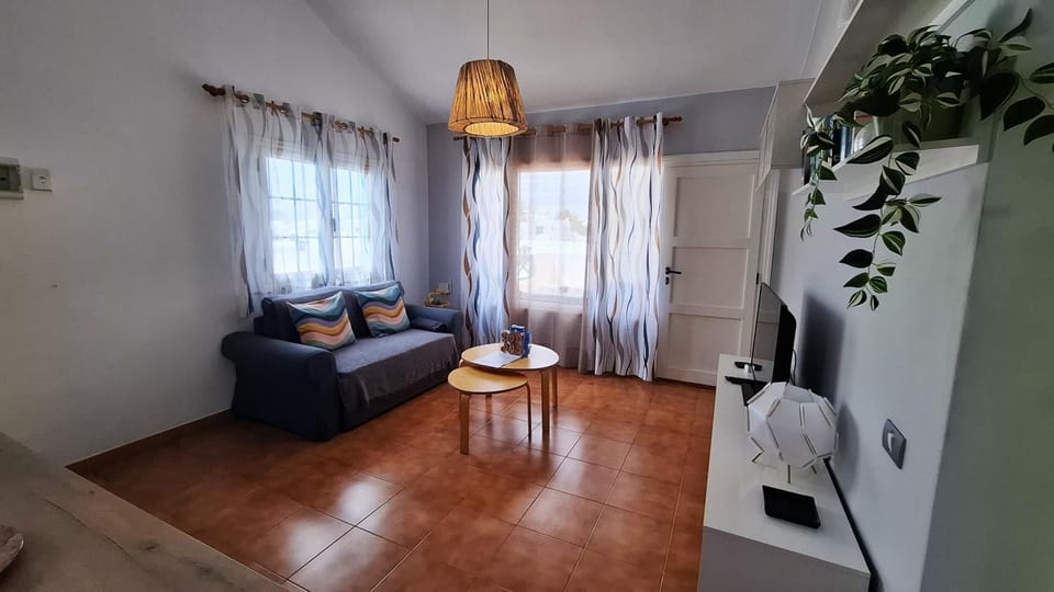 Communal lounge/ TV room, Lounge or bar
