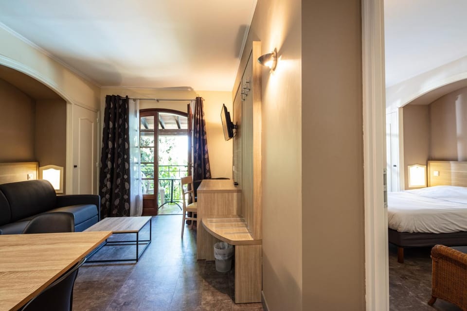 Bed, Living room, Seating area, Bedroom