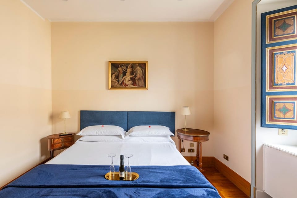 Bed, Photo of the whole room