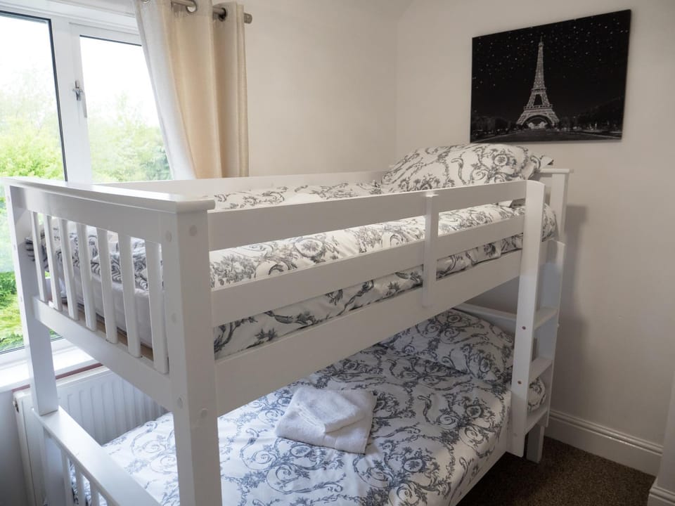 bunk bed