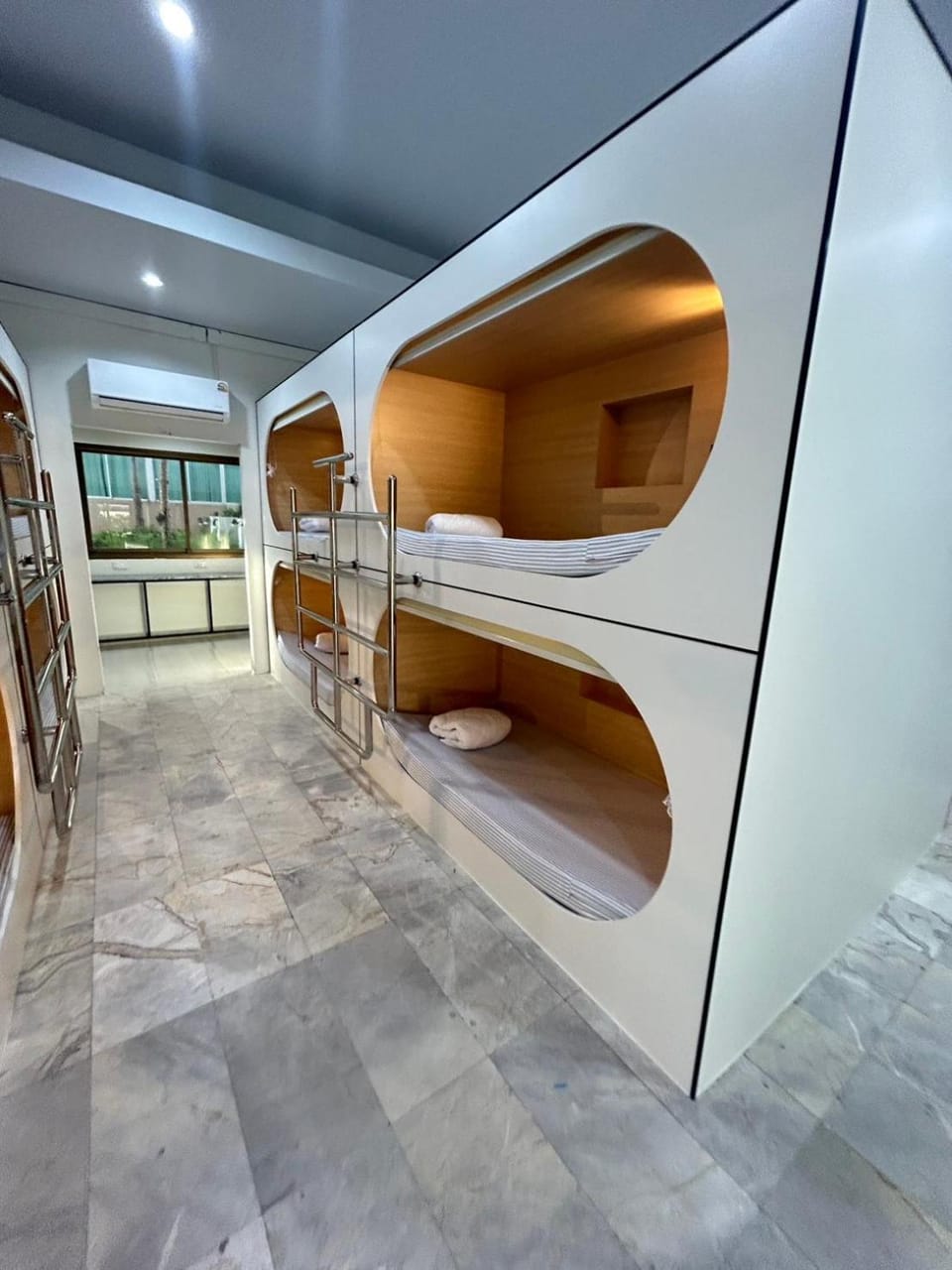 bunk bed