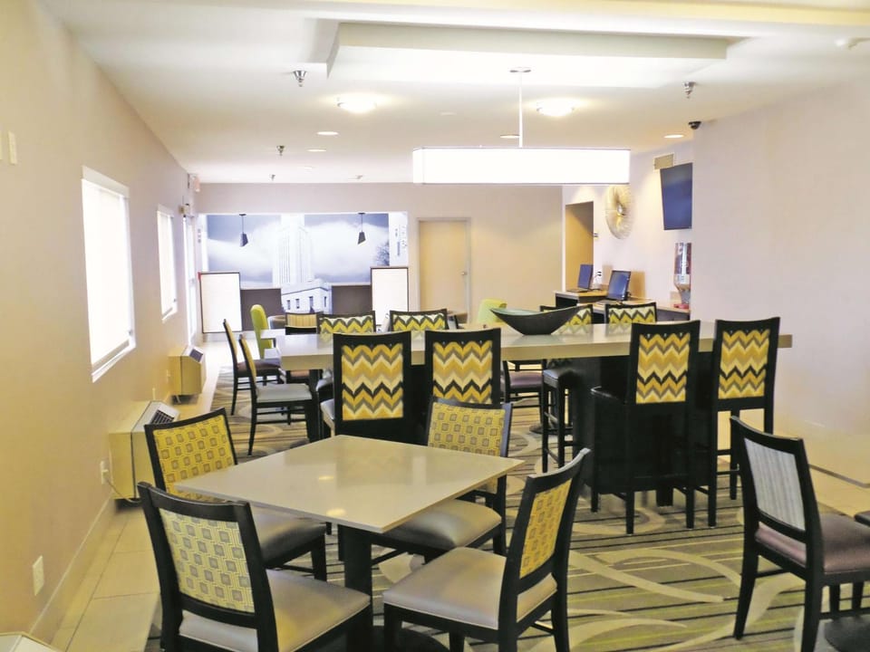 Lobby or reception, On site