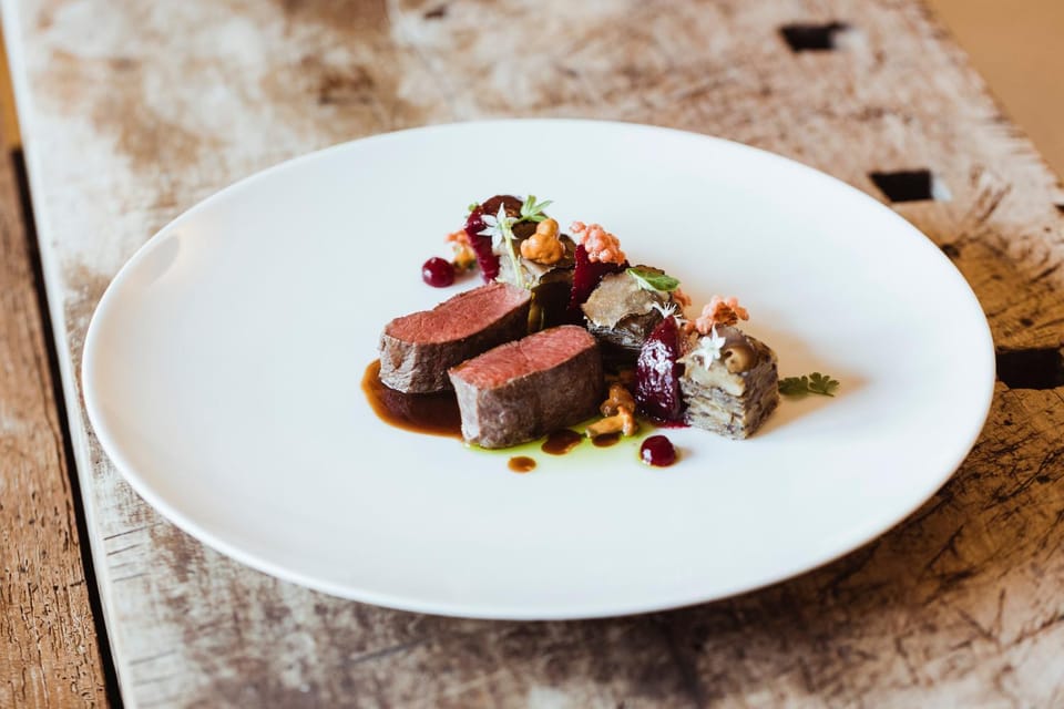 Restaurant/places to eat, Restaurant/places to eat