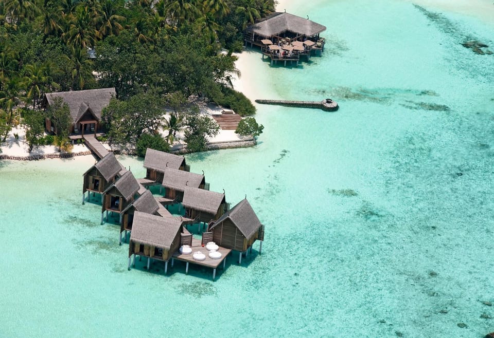 Property building, Bird's eye view, Beach