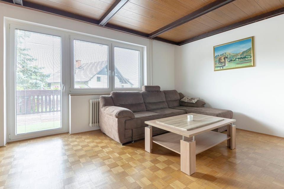 Balcony/Terrace, Balcony/Terrace, Living room, Seating area