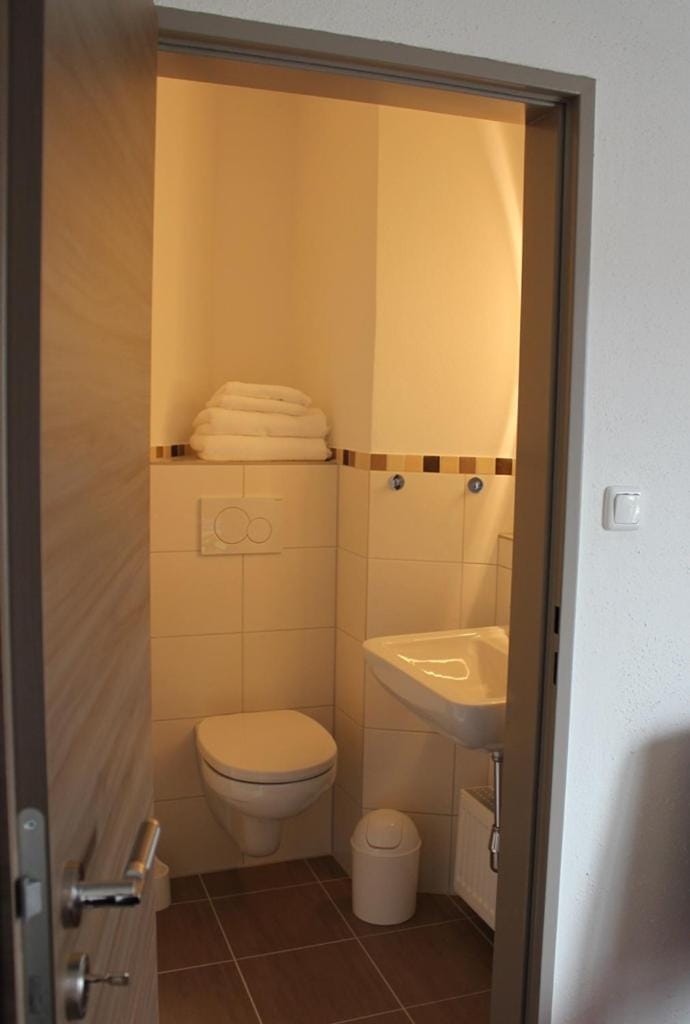 Toilet, Bathroom