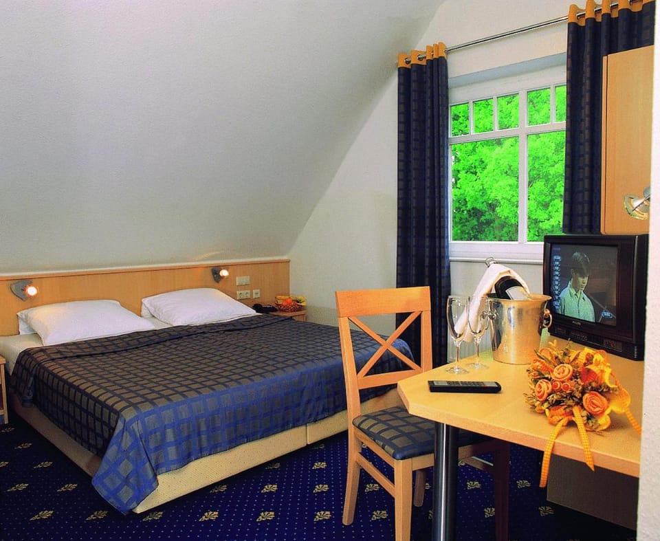 Day, Photo of the whole room