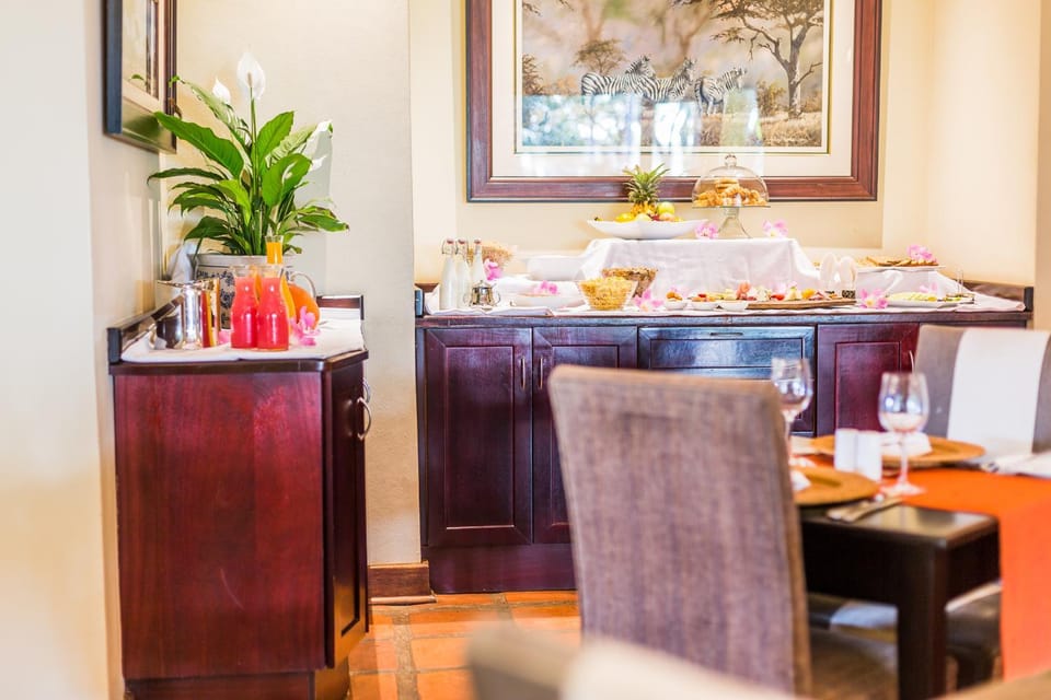 Restaurant/places to eat, Dining area