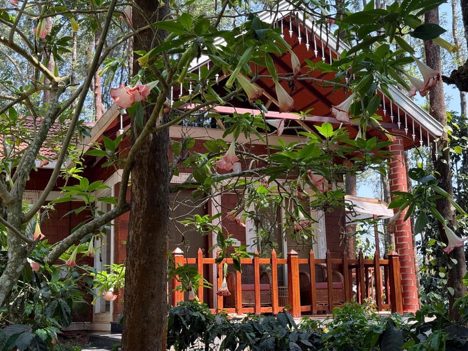 Property building, Balcony/Terrace, Garden view