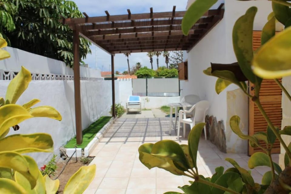 Precioso Bungalow 1 by CASAS COCODRILO Apartment in Maspalomas