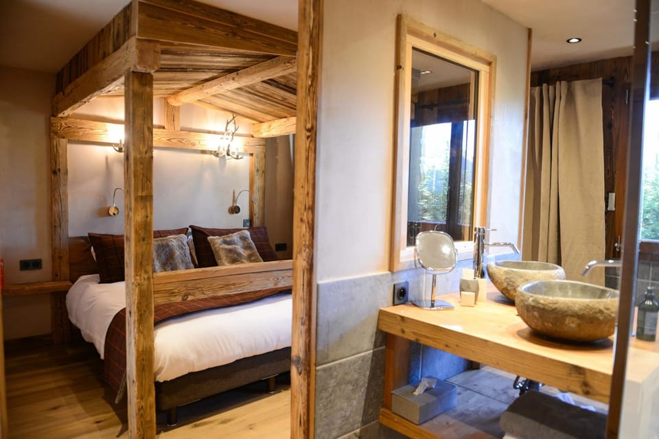 Bathroom, Bedroom
