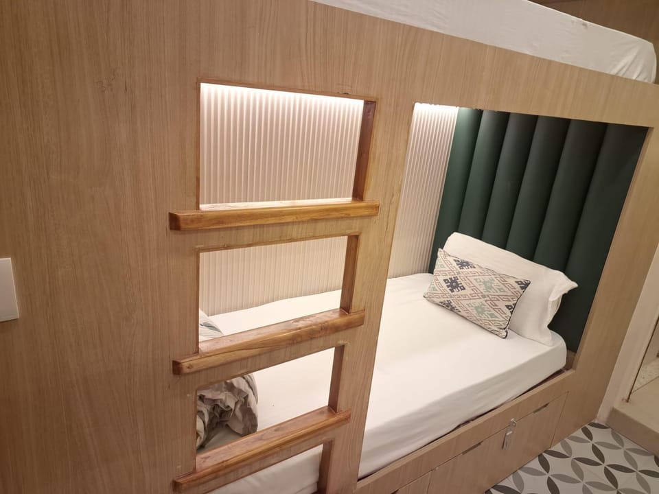 bunk bed