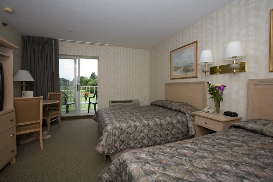 Winnapaug Inn Hotel in Misquamicut
