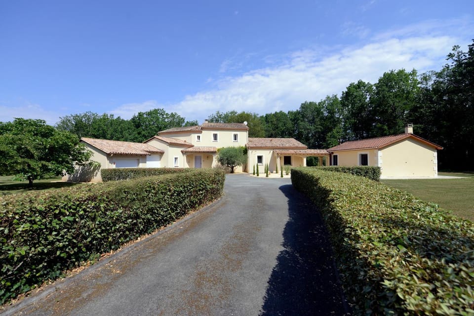 Property building, Garden view