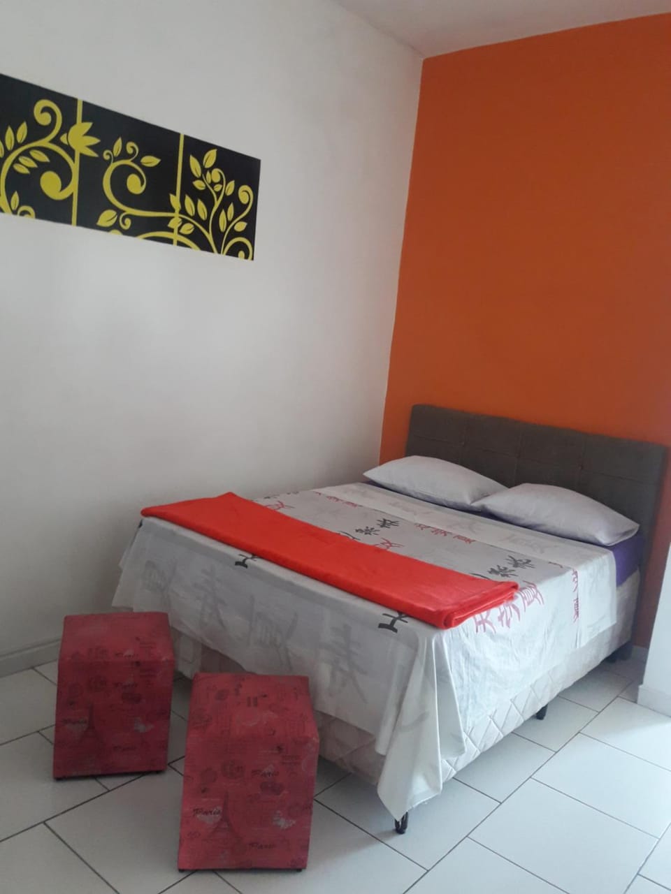 Bed, Photo of the whole room