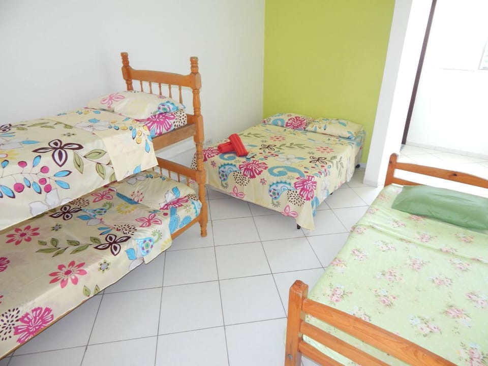 Bed, Photo of the whole room, bunk bed
