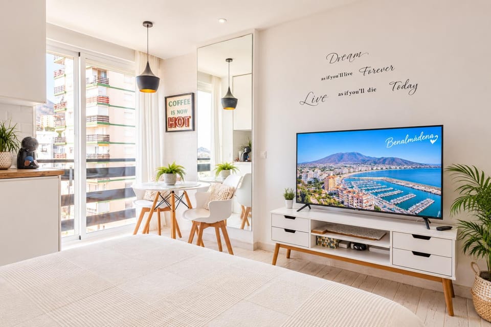 BENALMADENA - NEW NORDIC STYLE & SUNNY STUDIO Apartment in Benalmadena