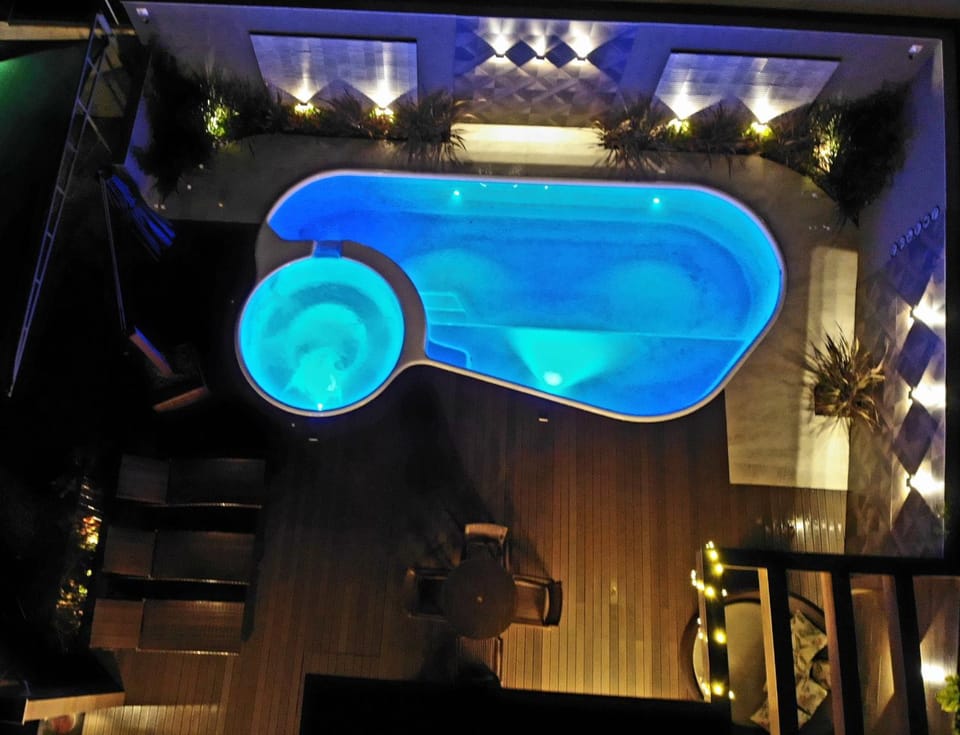 Pool view, Swimming pool