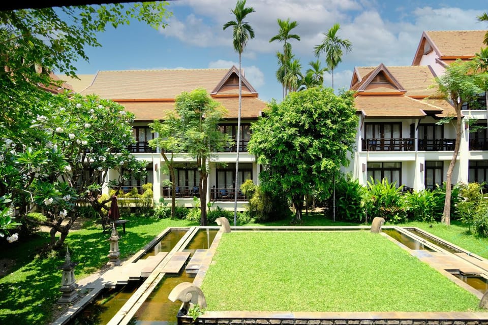 Property building, Garden, Garden view, Swimming pool