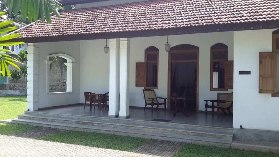 Property building, Decorative detail