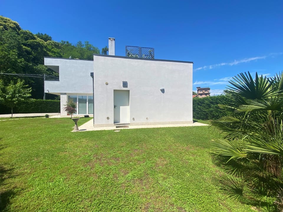 Crystal B&B Bed and Breakfast in Lombardy