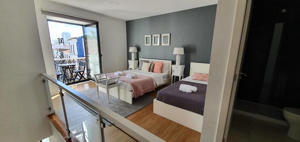 Bed, Street view