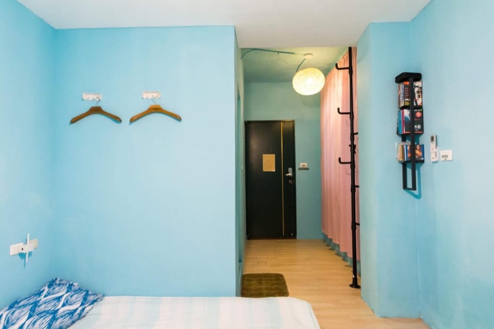台南民宿473號-One Day 有日-民生路一段207號 Bed and Breakfast in Kaohsiung