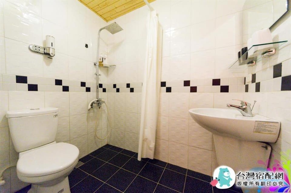 台南民宿473號-One Day 有日-民生路一段207號 Bed and Breakfast in Kaohsiung