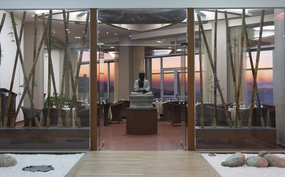 Food and drinks, Food