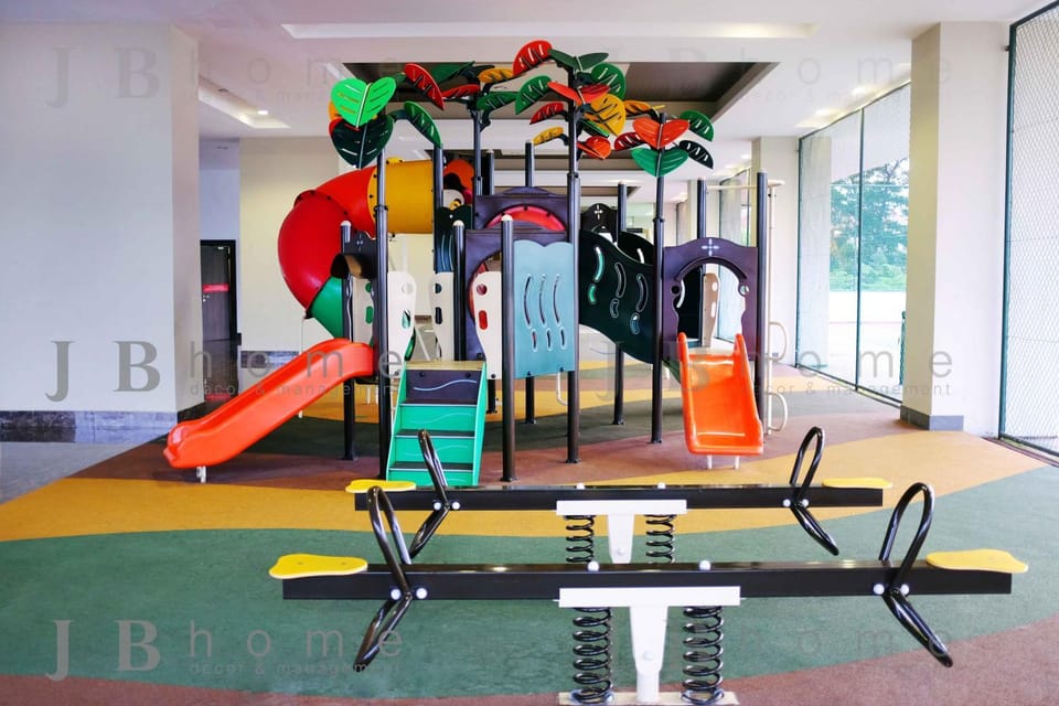 Children play ground, Area and facilities
