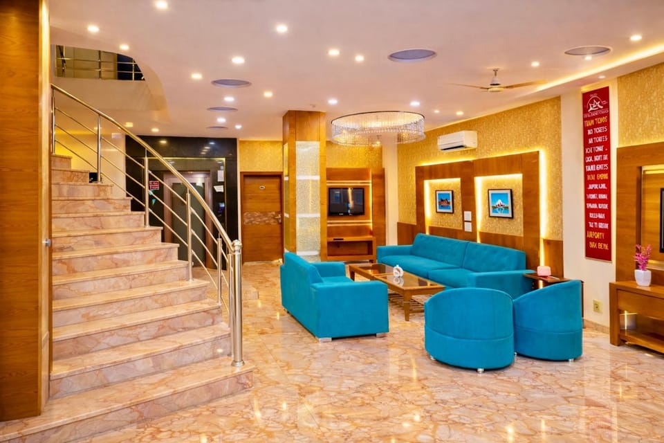 Lounge or bar, Seating area