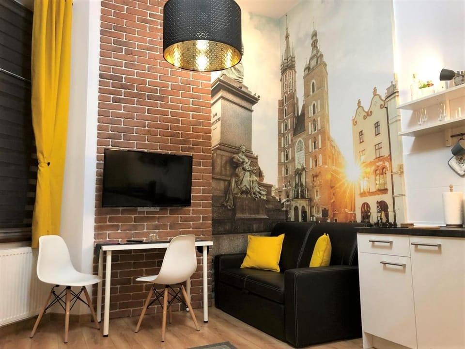 TV and multimedia, Living room, Dining area