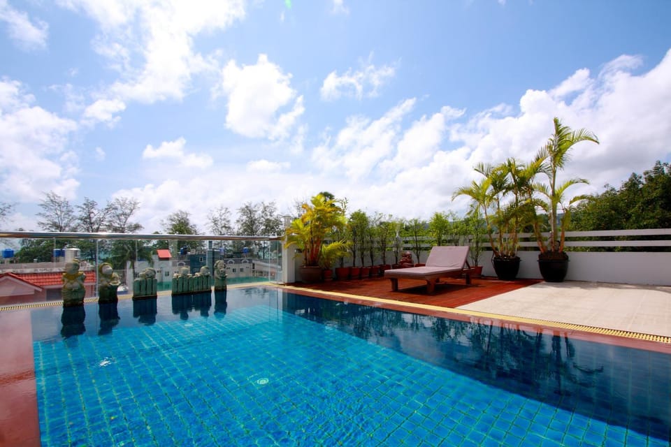 Swimming pool, Swimming pool