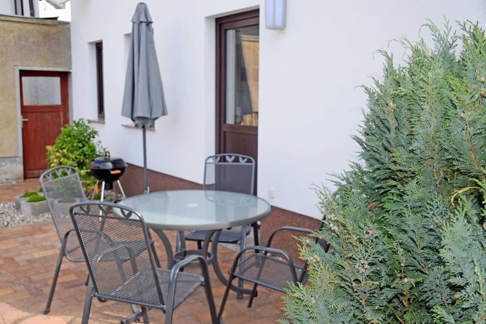 BBQ facilities, Balcony/Terrace