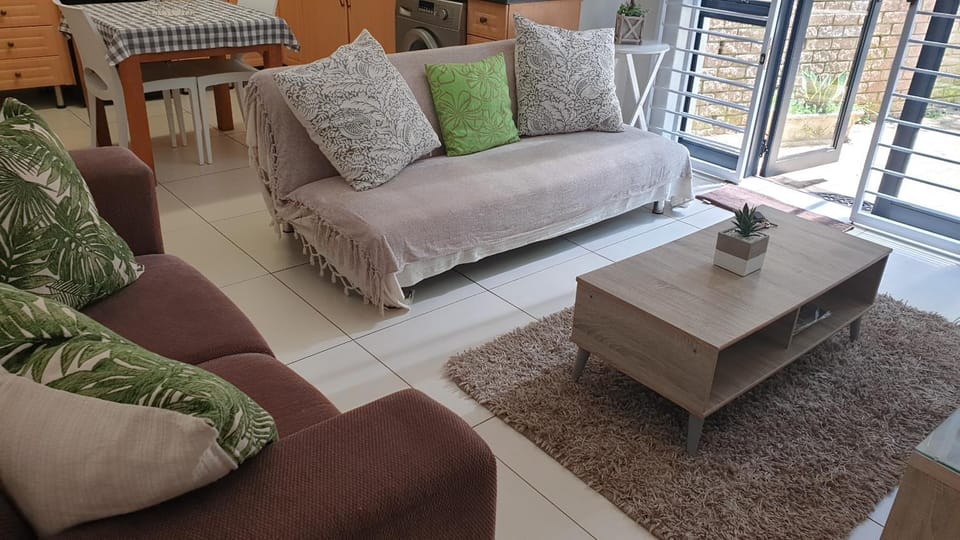 Kingfisher's Nest Apartment in Dolphin Coast