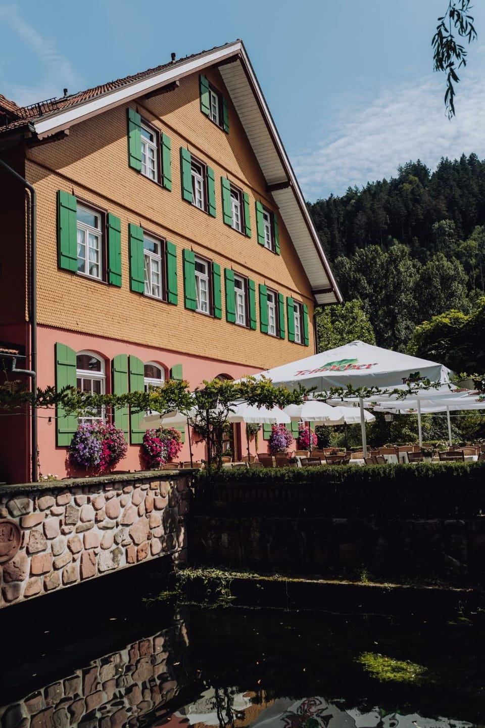 Property building, Natural landscape, On site