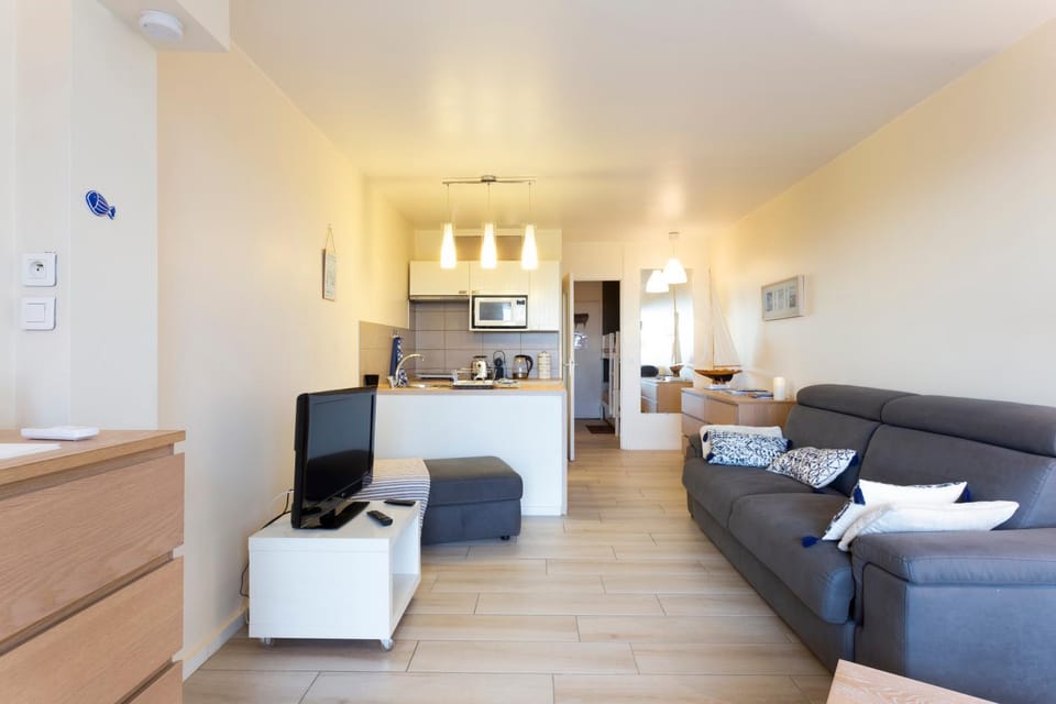 Living room, Photo of the whole room, Seating area
