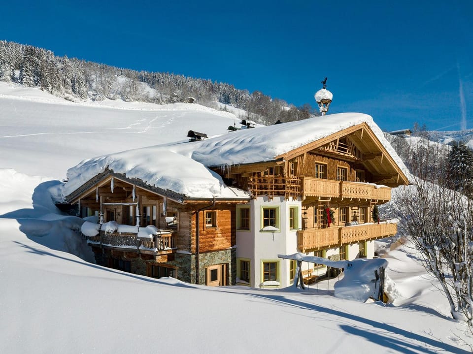 Property building, Winter