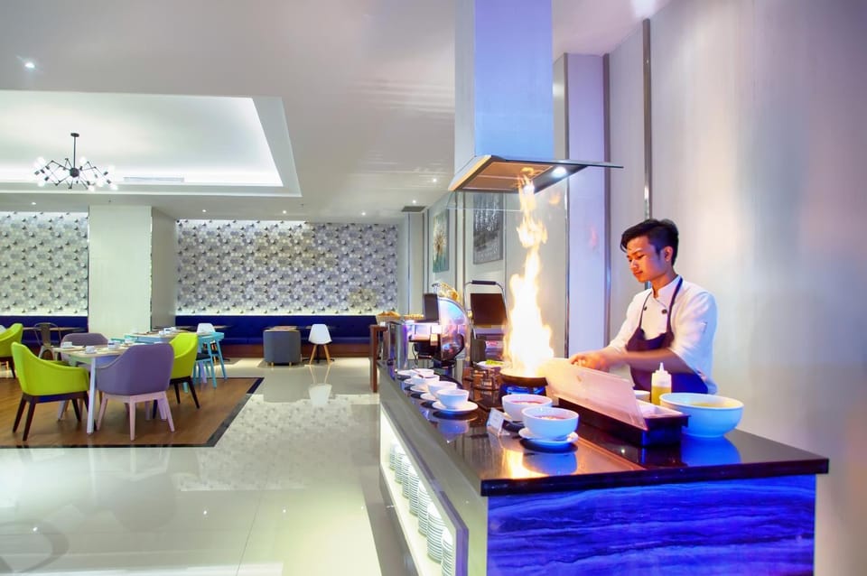 Restaurant/places to eat, Food and drinks, Buffet breakfast