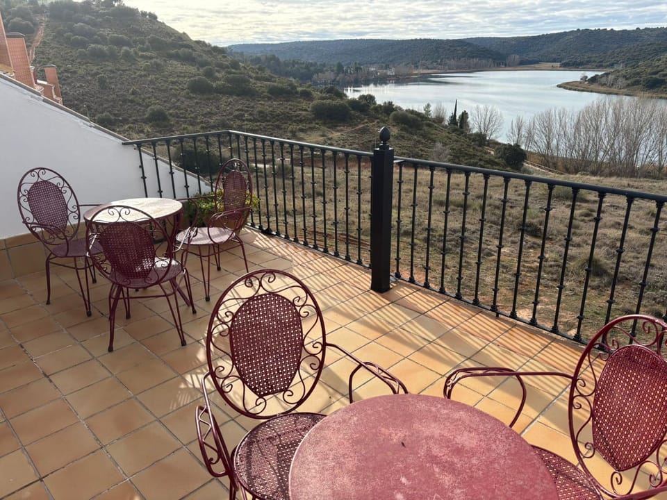 Natural landscape, View (from property/room), Balcony/Terrace, Lake view, Mountain view, River view