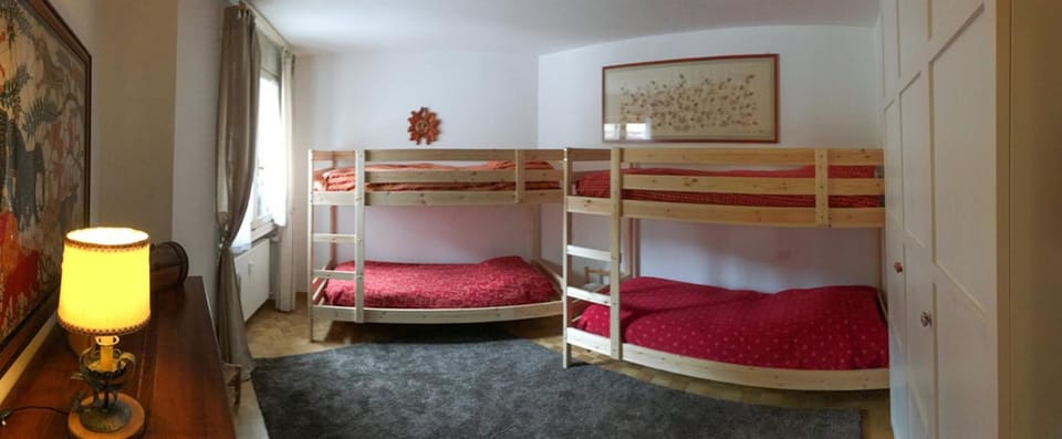 Photo of the whole room, Bedroom, bunk bed, wardrobe