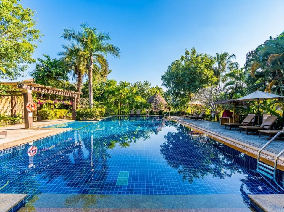 Swimming pool