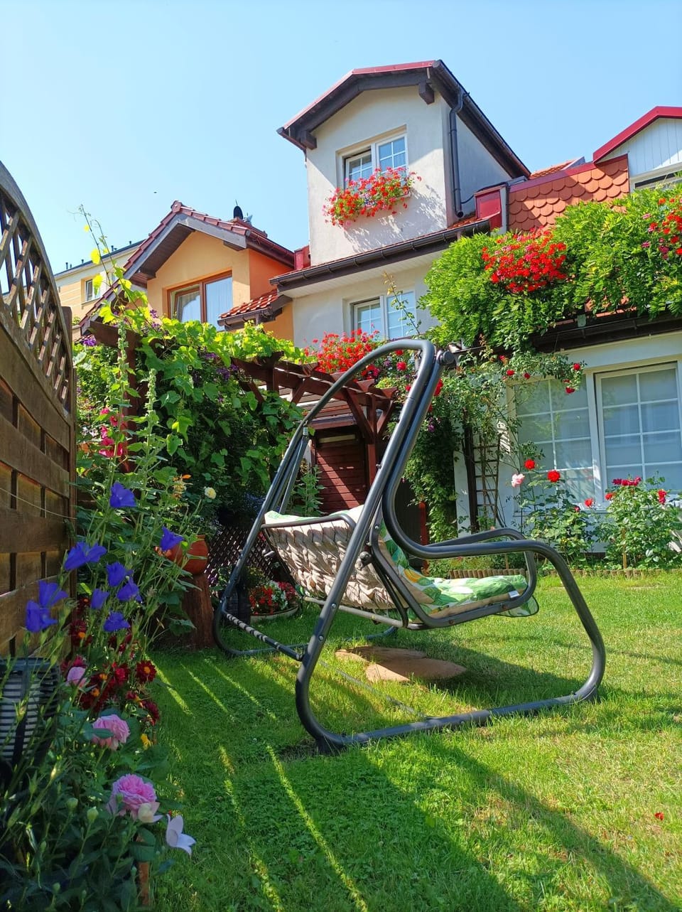 Property building, Natural landscape, Garden, Garden view