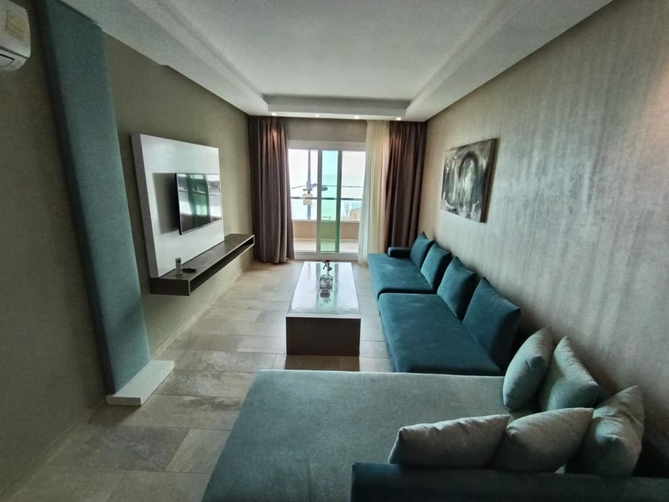 TV and multimedia, Seating area