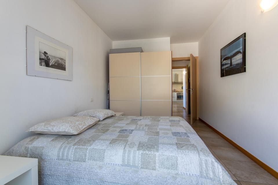 Bedroom, wardrobe
